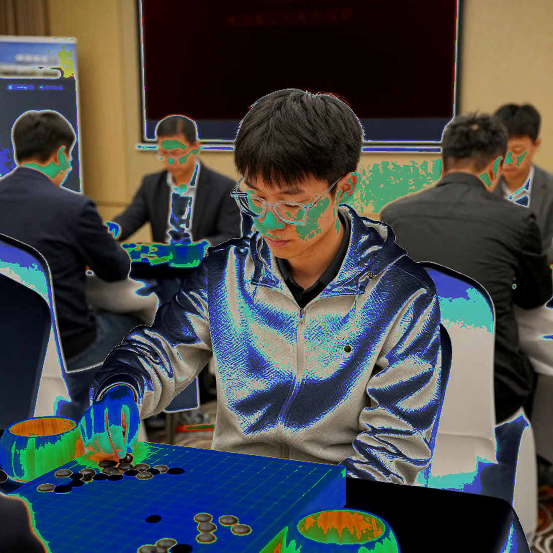Ô trống trong hồ sơ tuyển trạch esports: Khi sự im lặng bị đọc thành sự an toàn