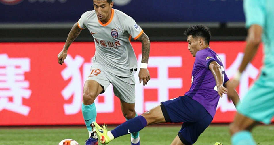Kỳ chuyển nhượng V.League: Tiếng ồn đầy ắp, dữ liệu trống không