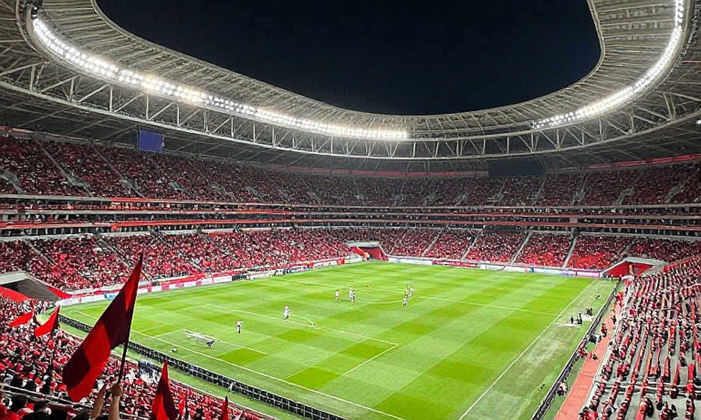 Minute 88 and the VAR Paradox: Nine Seasons of V.League Data Point to a Process Gap