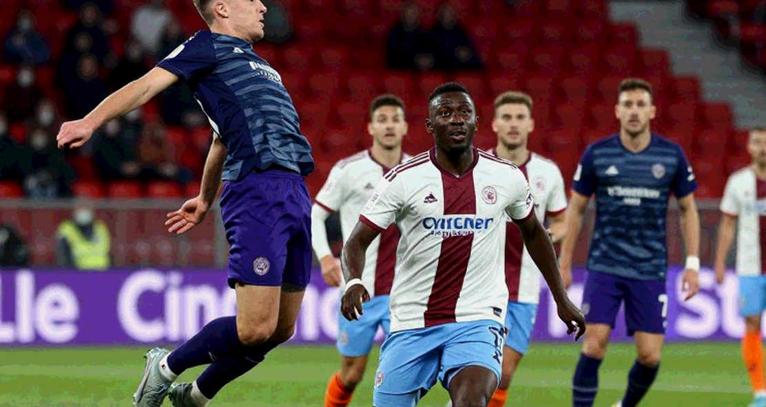 Arda Güler và Mbappé nhận giải UEFA trước trận Real Madrid – Inter Milan