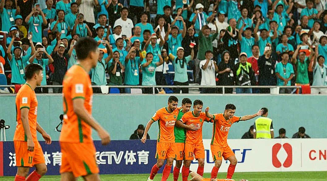 Aguirre nhận ghế nóng Valencia: hợp đồng chín tháng và một cuộc giải cứu chưa ai dám nhận