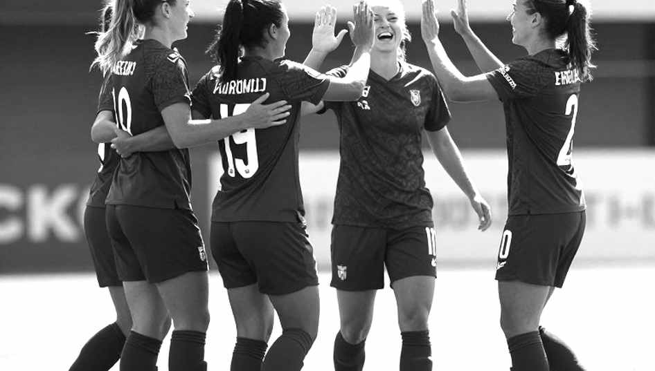 Dưới bảng xếp hạng V-League là một hóa đơn không ai chịu đọc Dưới bảng xếp hạng V-League là một hóa đơn không ai chịu đọc