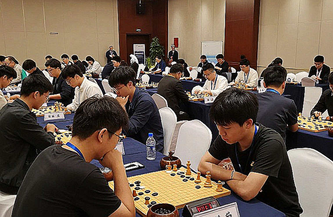 Phòng thủ Scandinavia, Bent Larsen và cái bóng Carlsen: Giải mã một sản phẩm cờ vua 60 phút