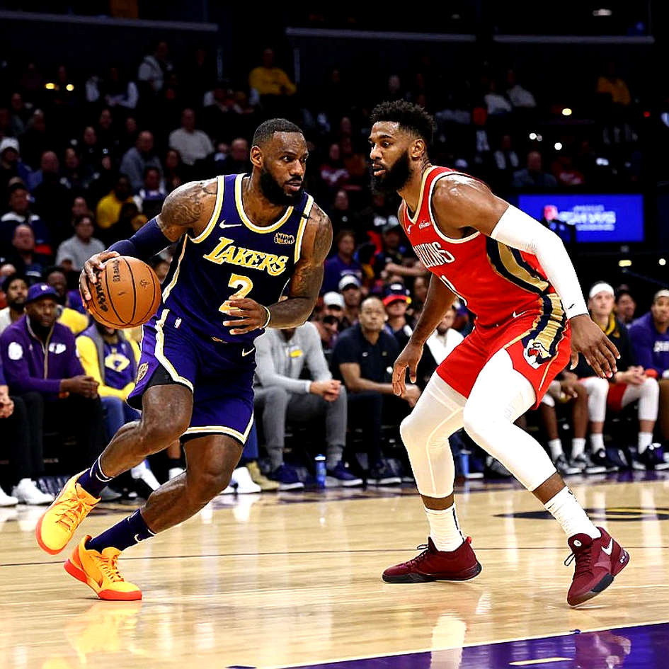 Quả bóng biết nói và chiếc vòng tay của trọng tài: NBA đang âm thầm viết lại luật chơi