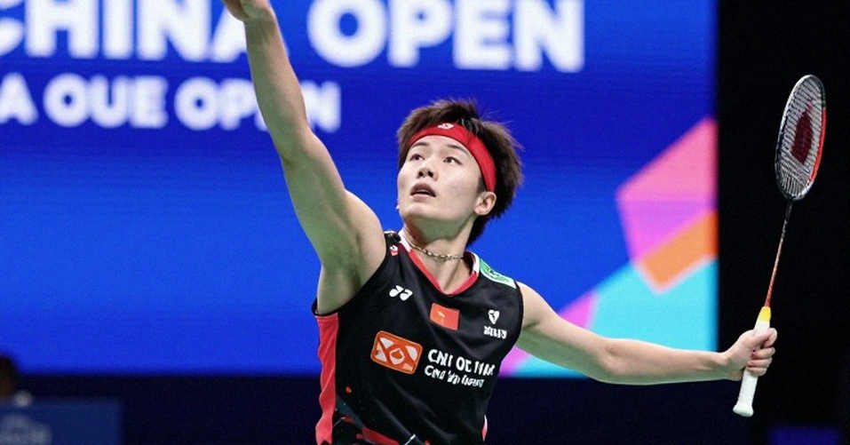 Đường cong 21-12, 19-21, 14-21: khi nhà vô địch Asian Games tự đánh rơi mình trong 68 phút