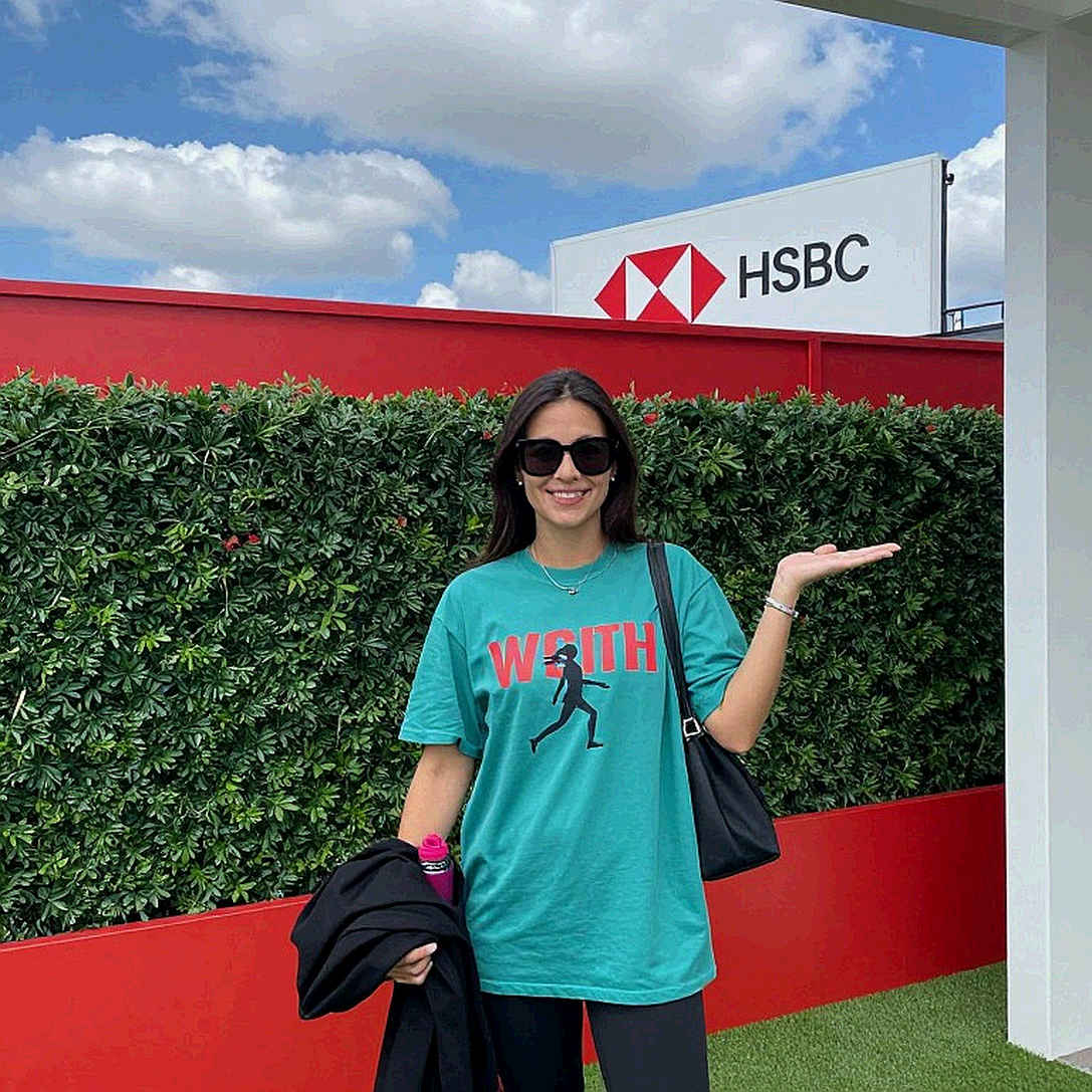 Swiatek rút khỏi Ningbo Open vì đùi trái: chấn thương đánh trúng xương sống lối chơi và suất WTA Finals